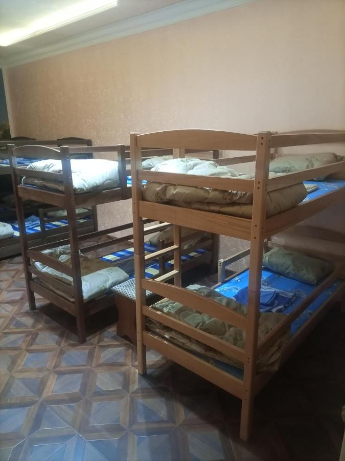 Hero Hostel Ереван Екстериор снимка